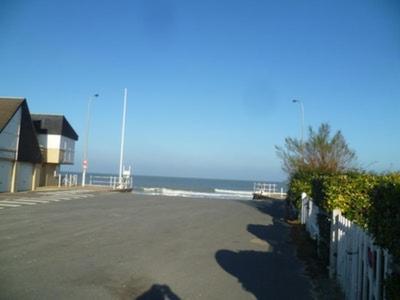 Plage Et La Mer Tres Proche Courseulles-sur-Mer Exterior foto
